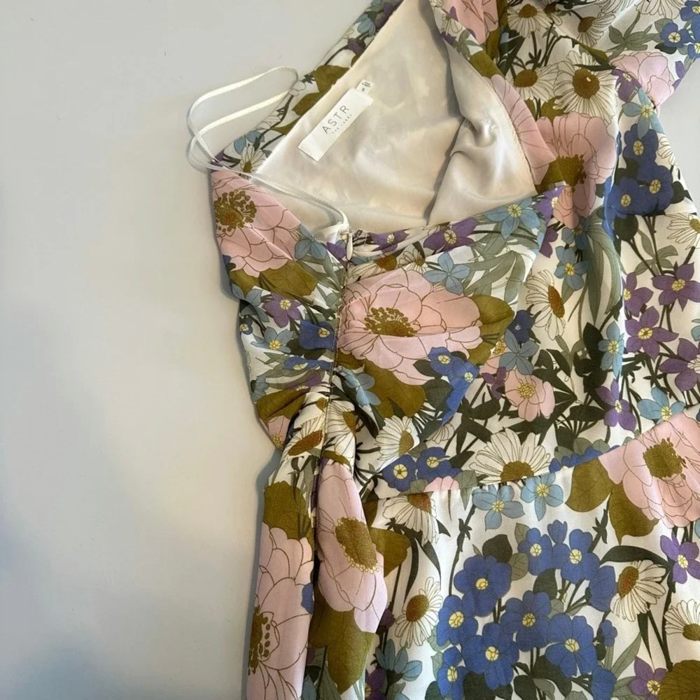 ASTR The Label‎ Santorini Dress One Shoulder Asymmetrical Midi Floral Size S